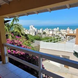  Bed and breakfast Residencial Maria